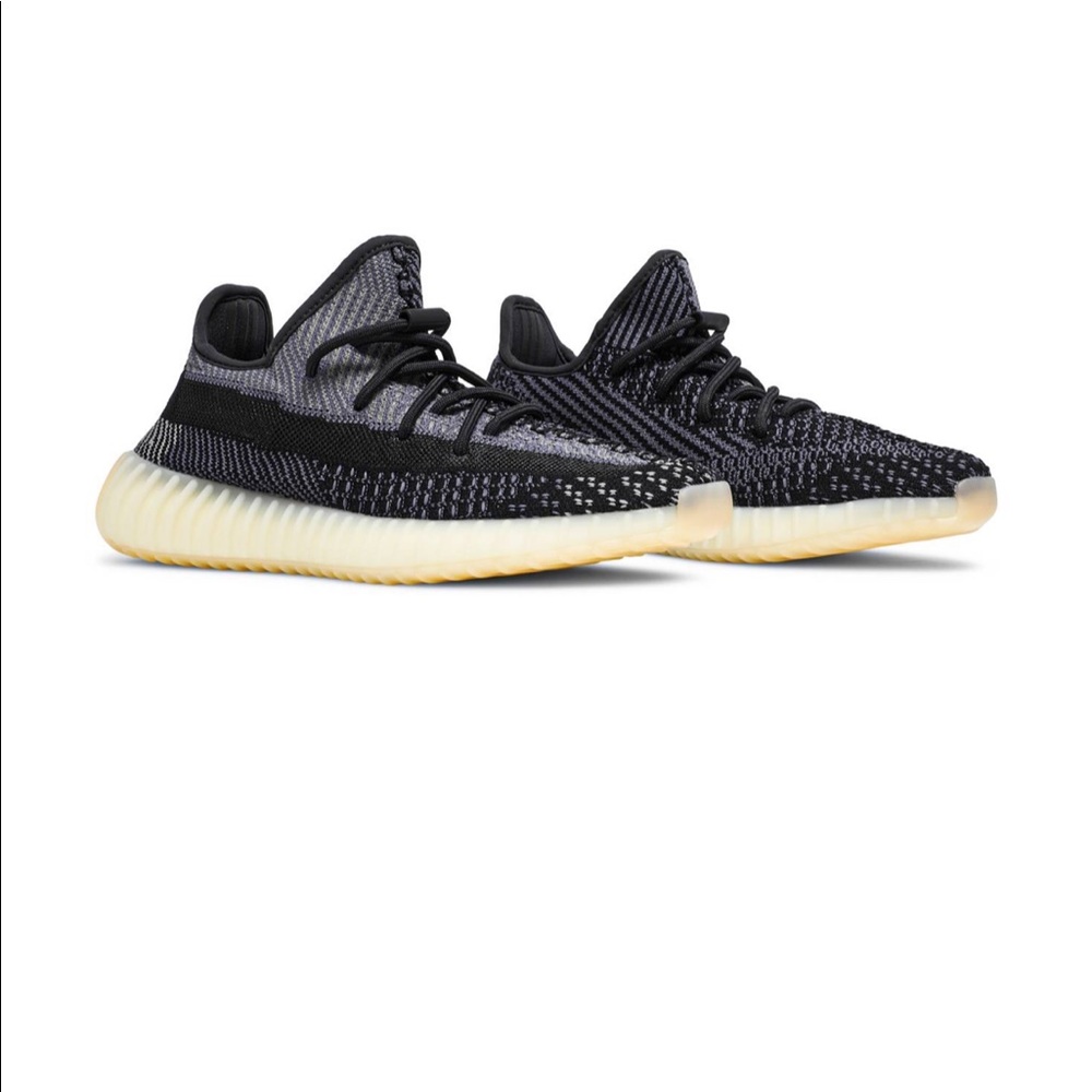 Yeezy 350 v2 Carbon